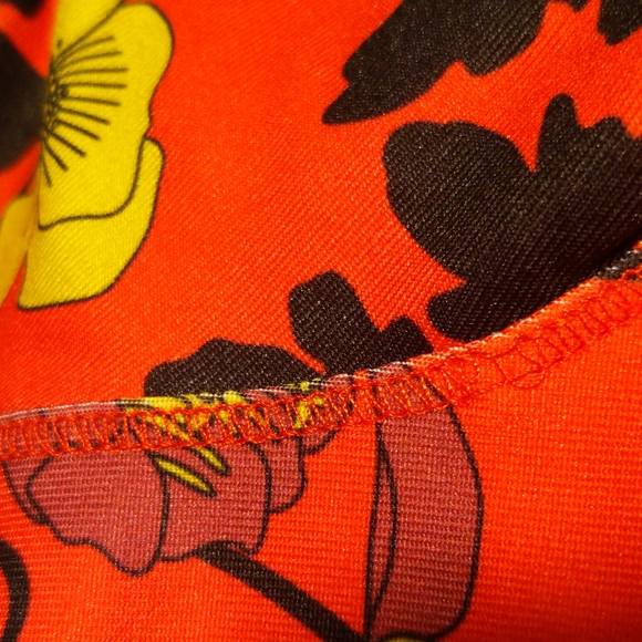 Zara bodycon floral dress, European and US size Small - Picture 6 of 6